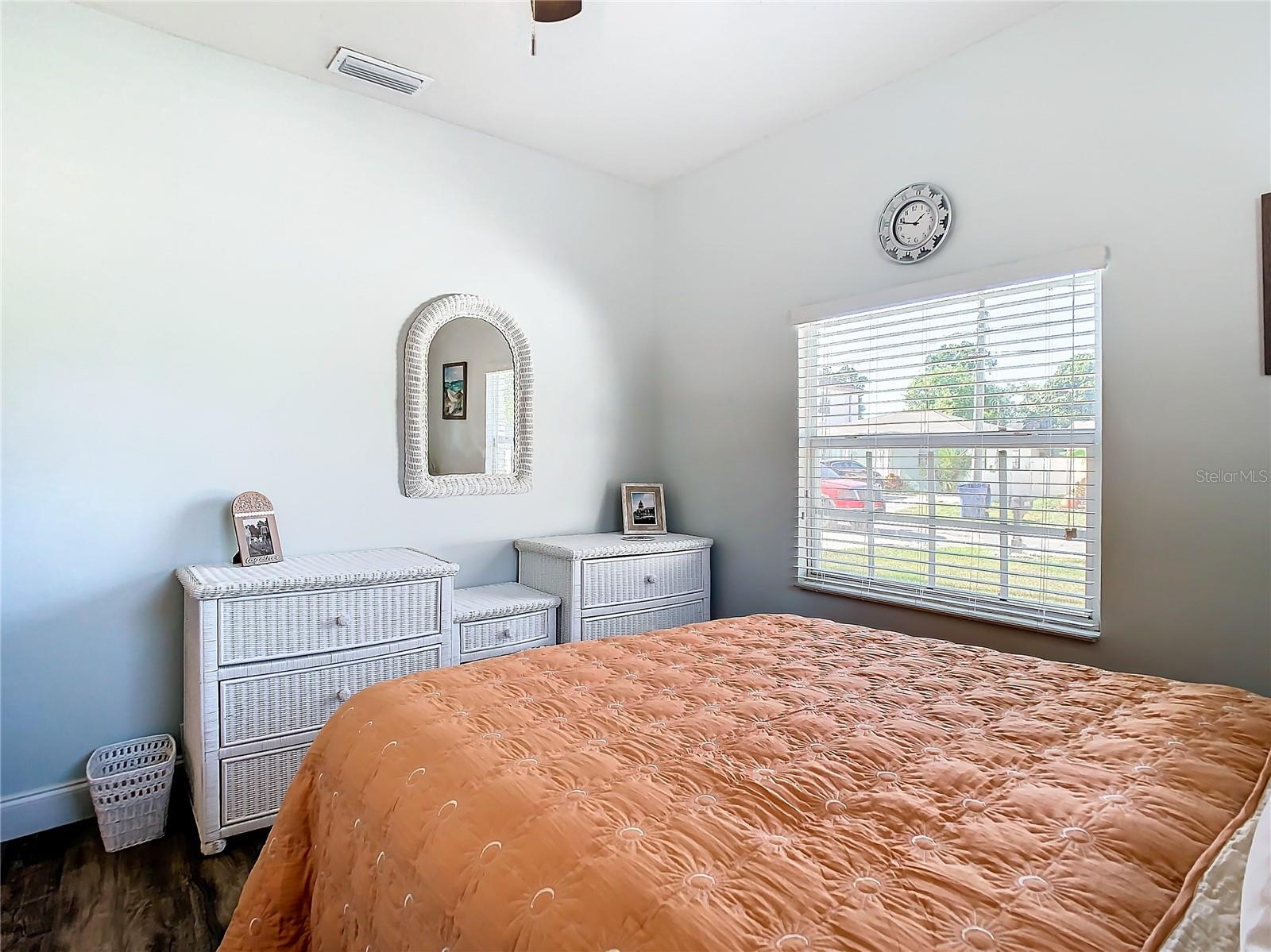 3321 W AILEEN ST — photo 28