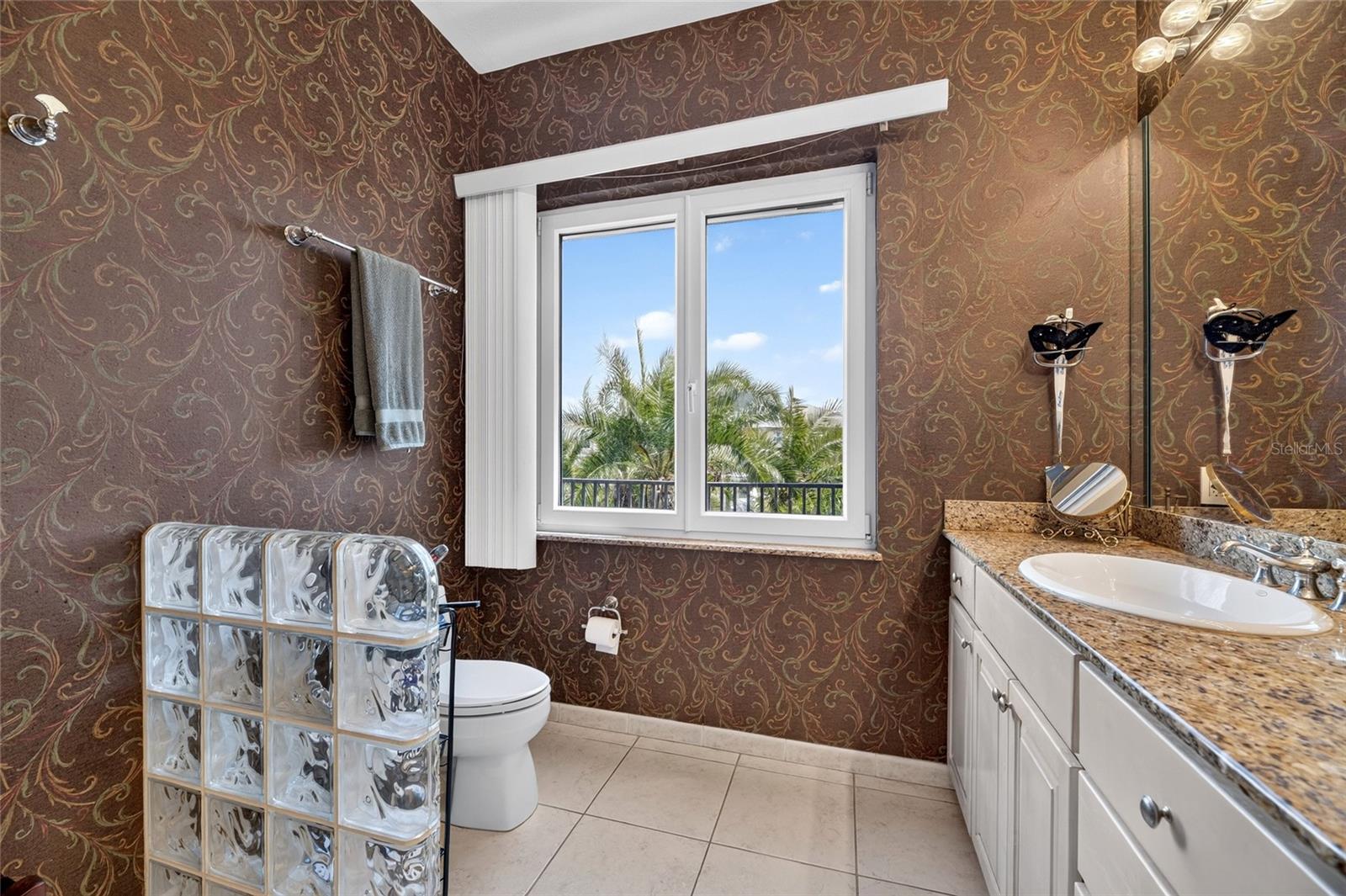 903 CAPRICCIO LN — photo 61