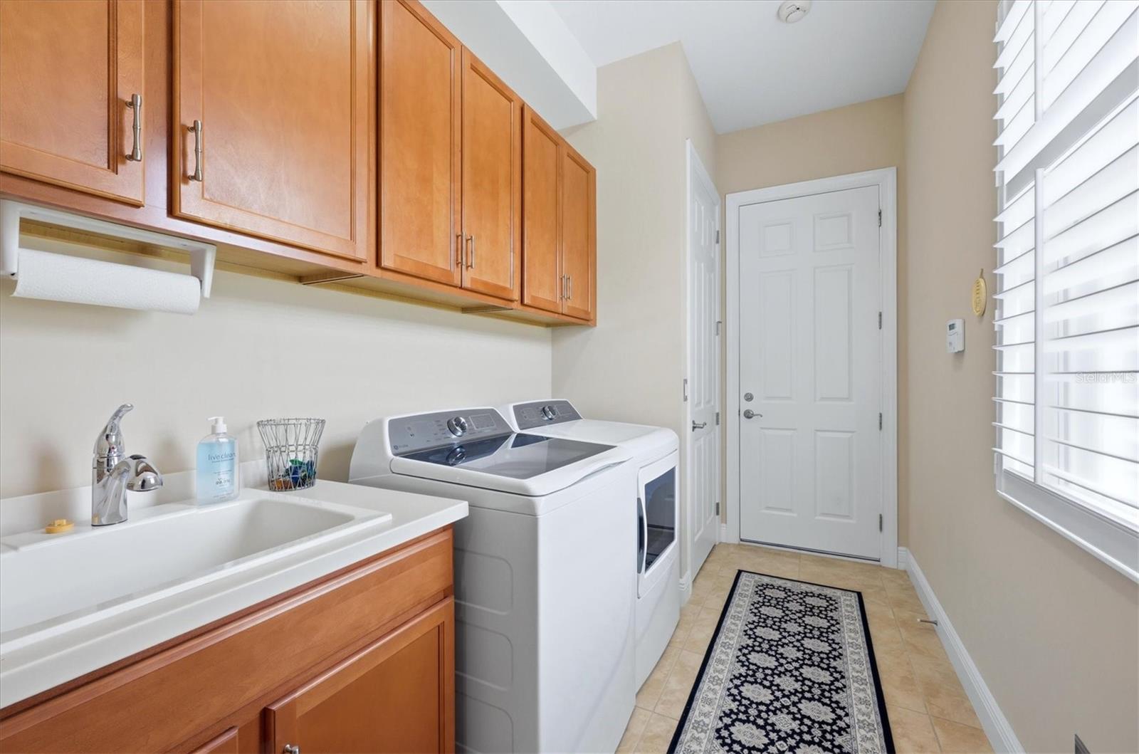 5029 LAKE OVERLOOK AVE — photo 27