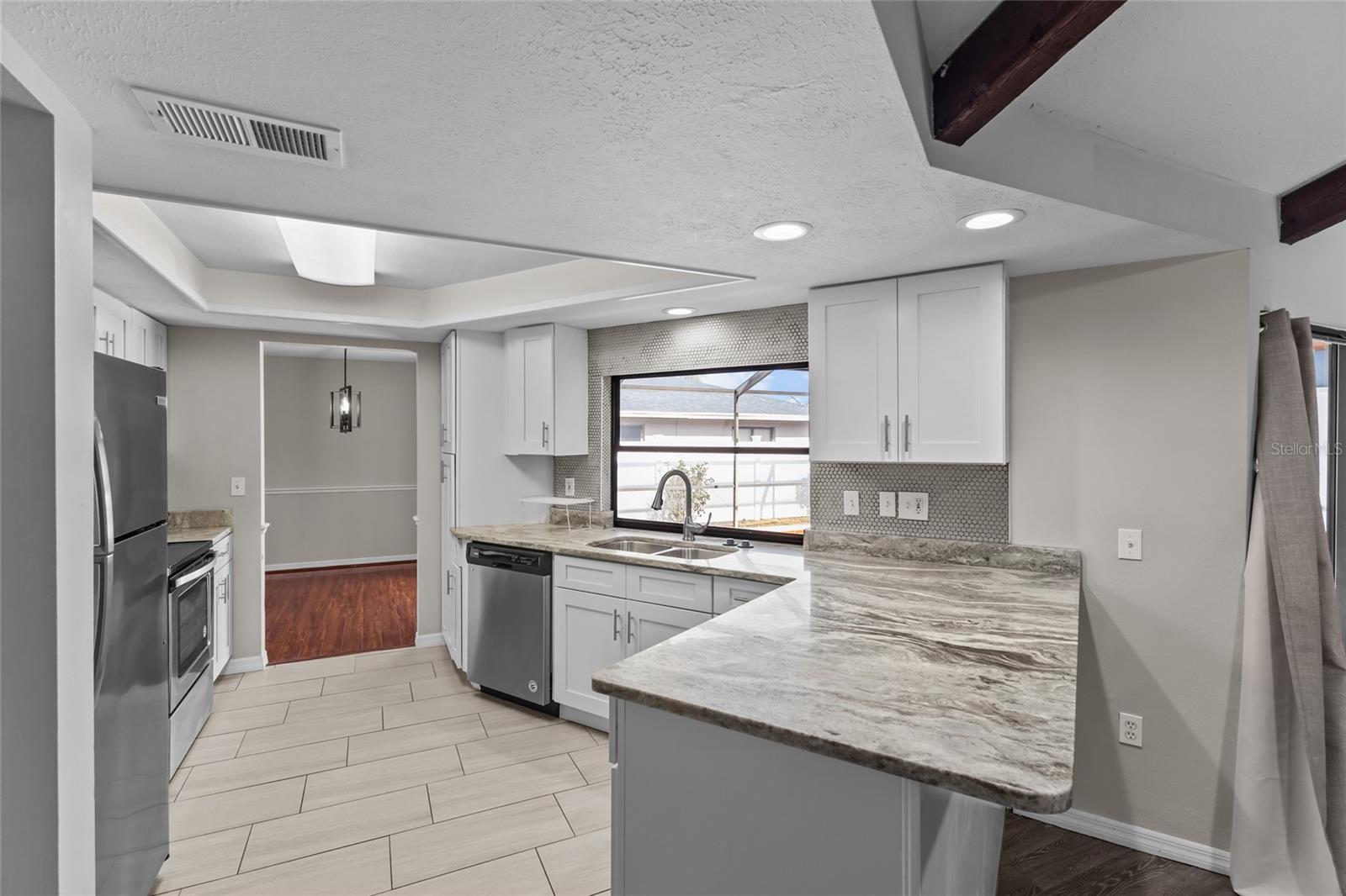 6535 JARVIS RD — photo 6