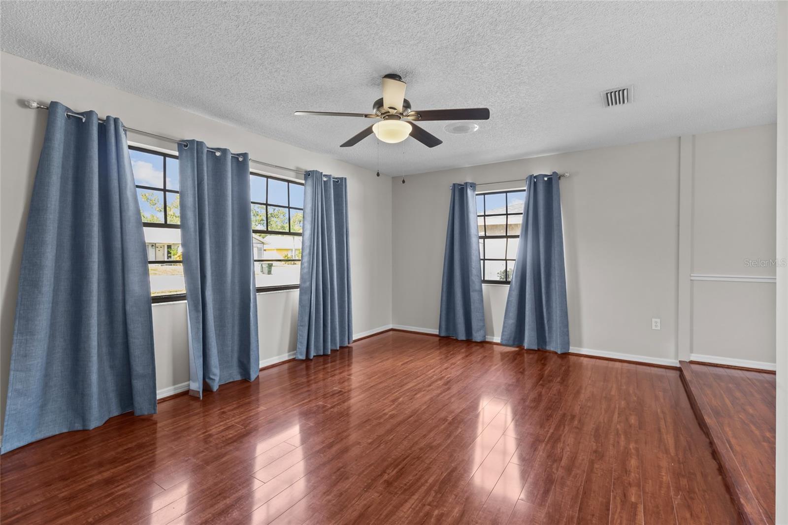 6535 JARVIS RD — photo 31