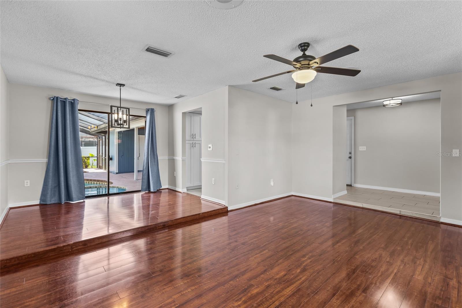 6535 JARVIS RD — photo 33