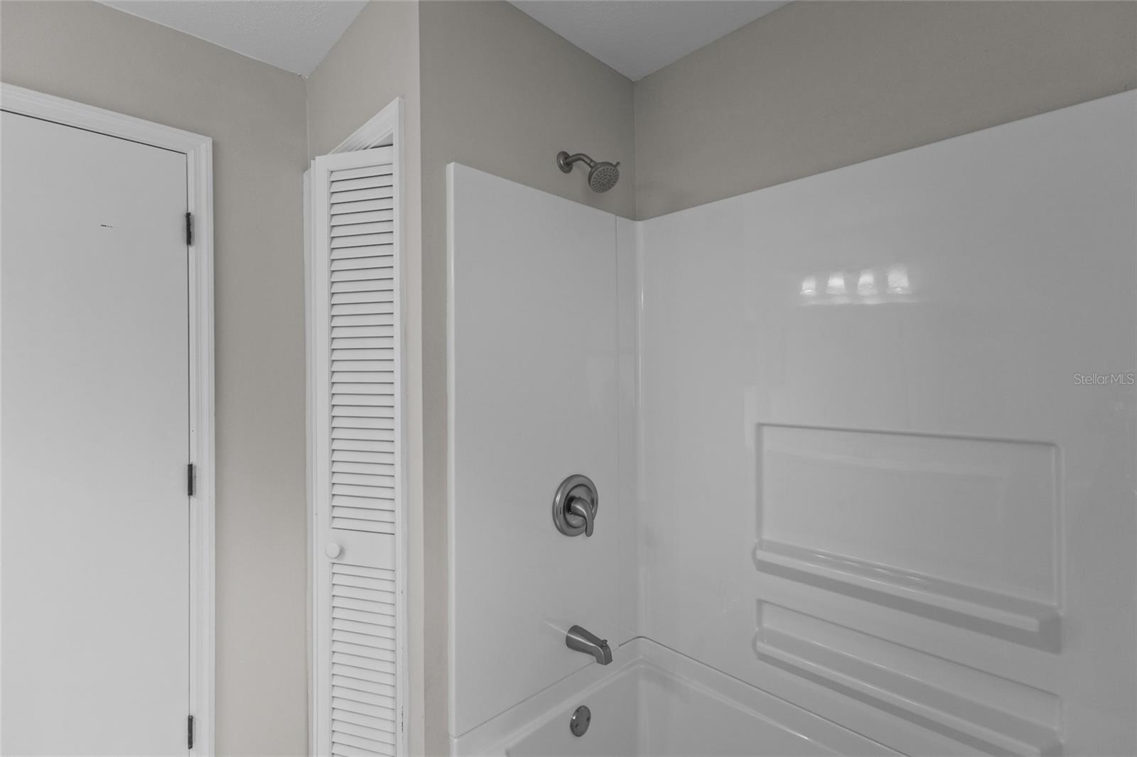 6535 JARVIS RD — photo 37