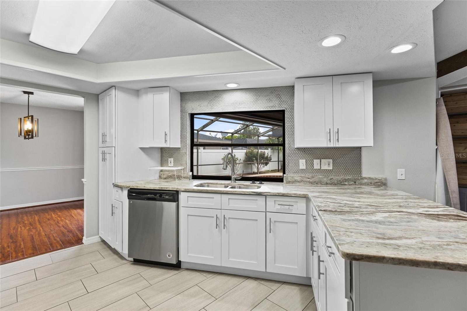 6535 JARVIS RD — photo 7