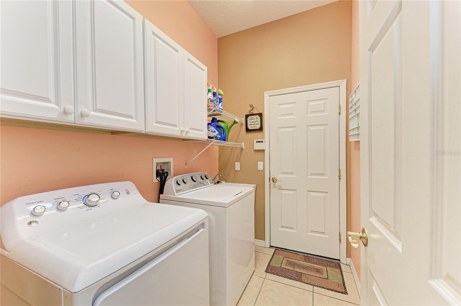 3728 SUMMERWIND CIR — photo 37