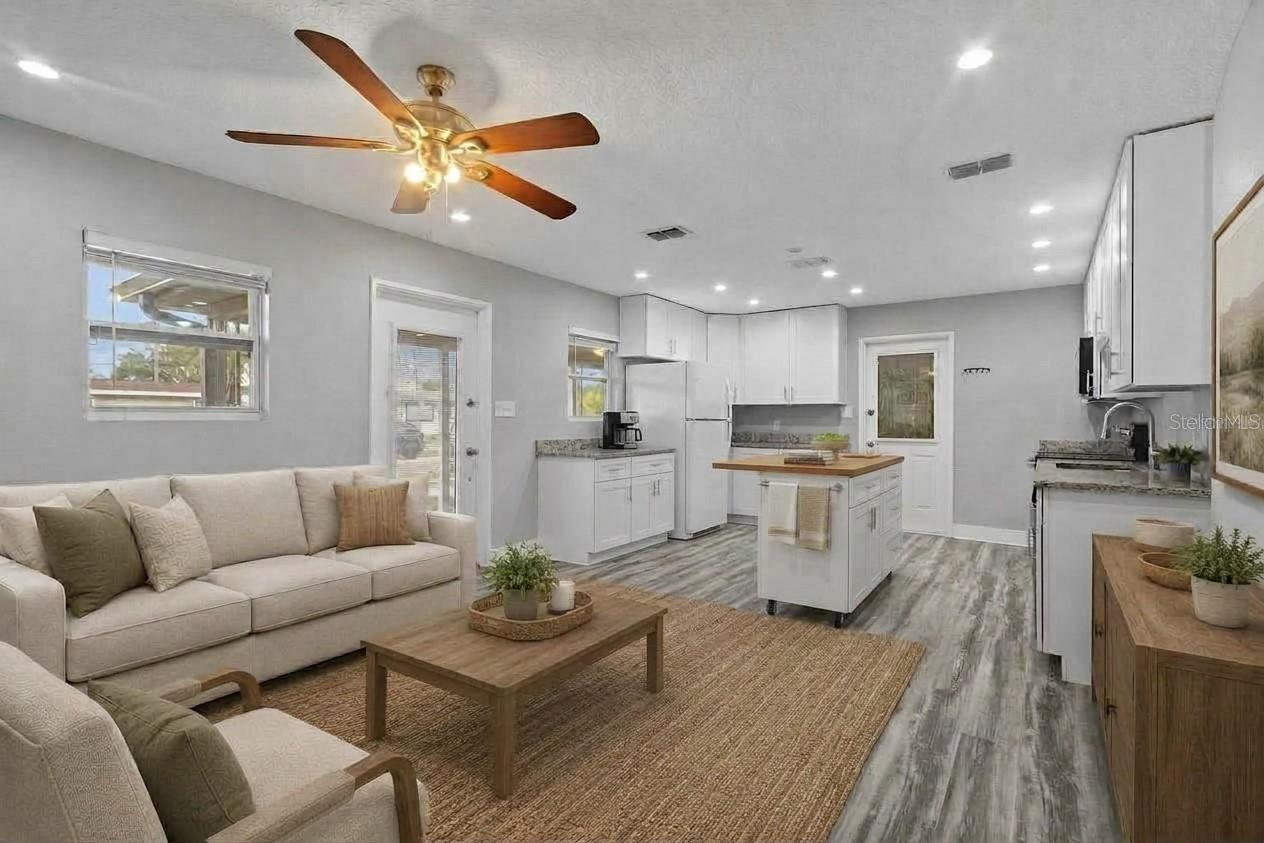 4402 W TRILBY AVE — photo 4