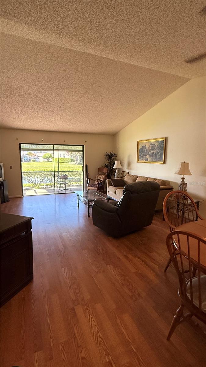 18427 AINTREE CT — photo 7