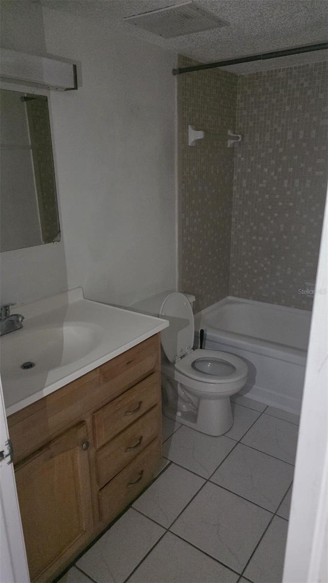 6328 NEWTOWN CIR #B2 — photo 8