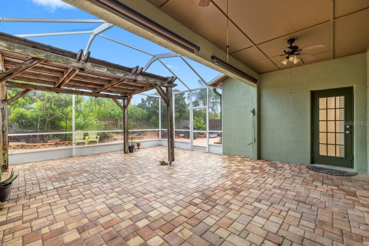 6521 CARRINGTON SKY DR — photo 43
