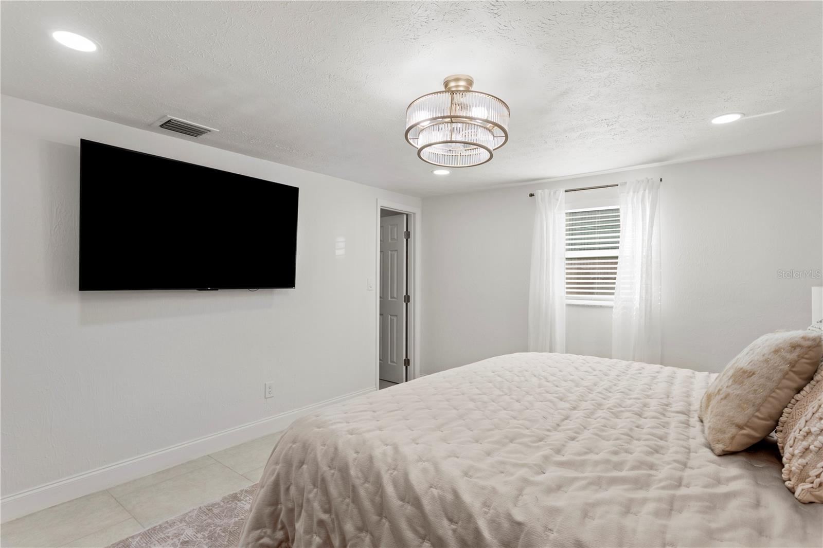 8702 ELMWOOD LN — photo 23