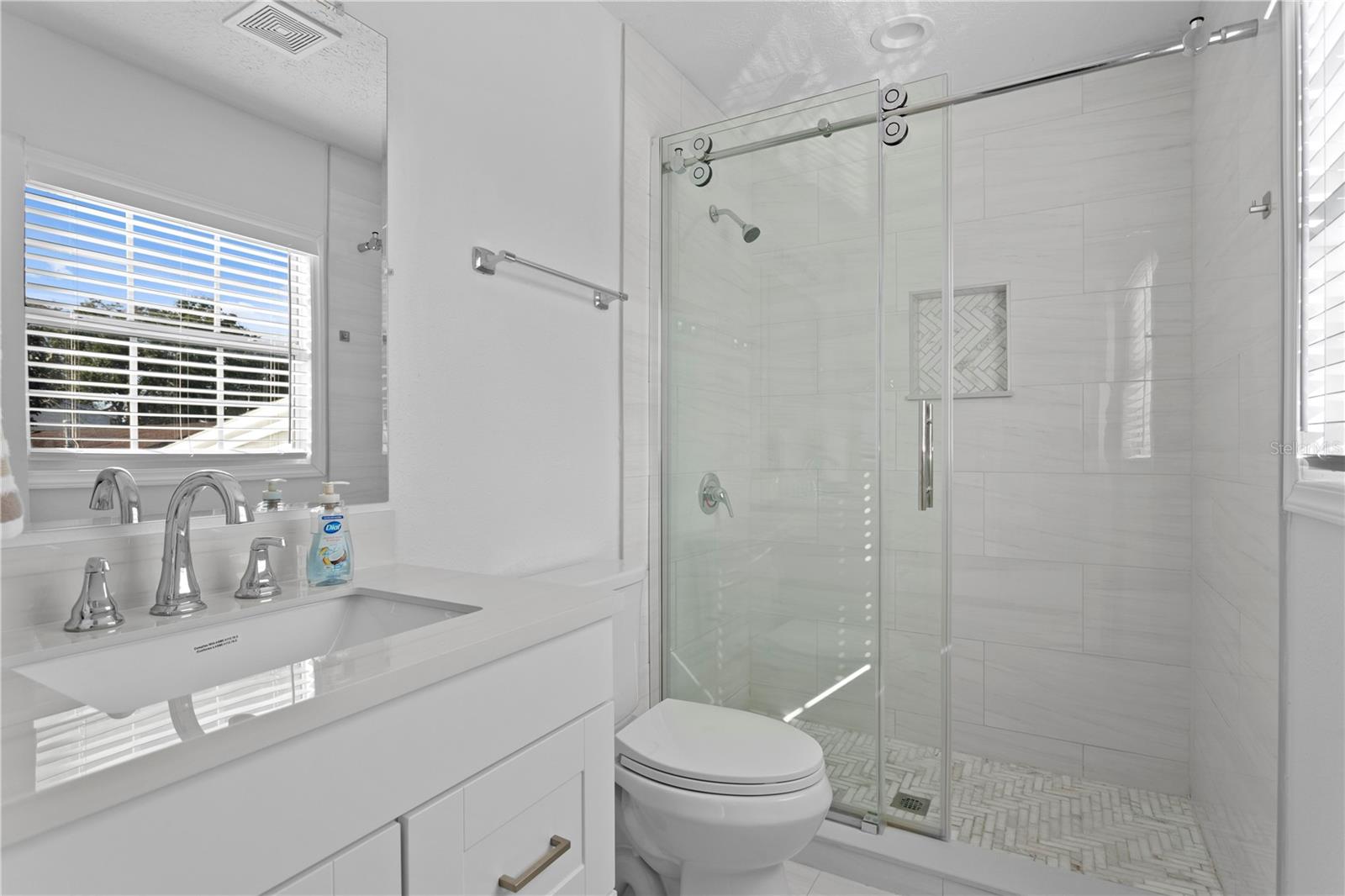 8702 ELMWOOD LN — photo 39