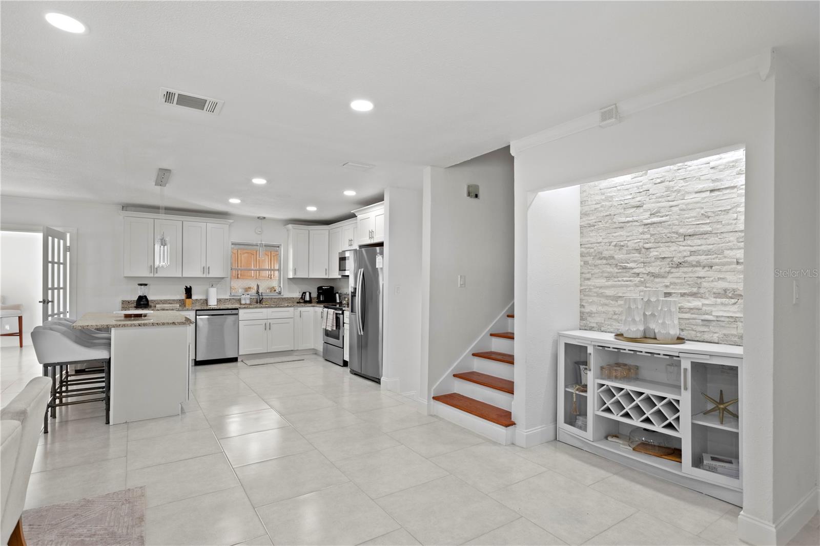 8702 ELMWOOD LN — photo 14
