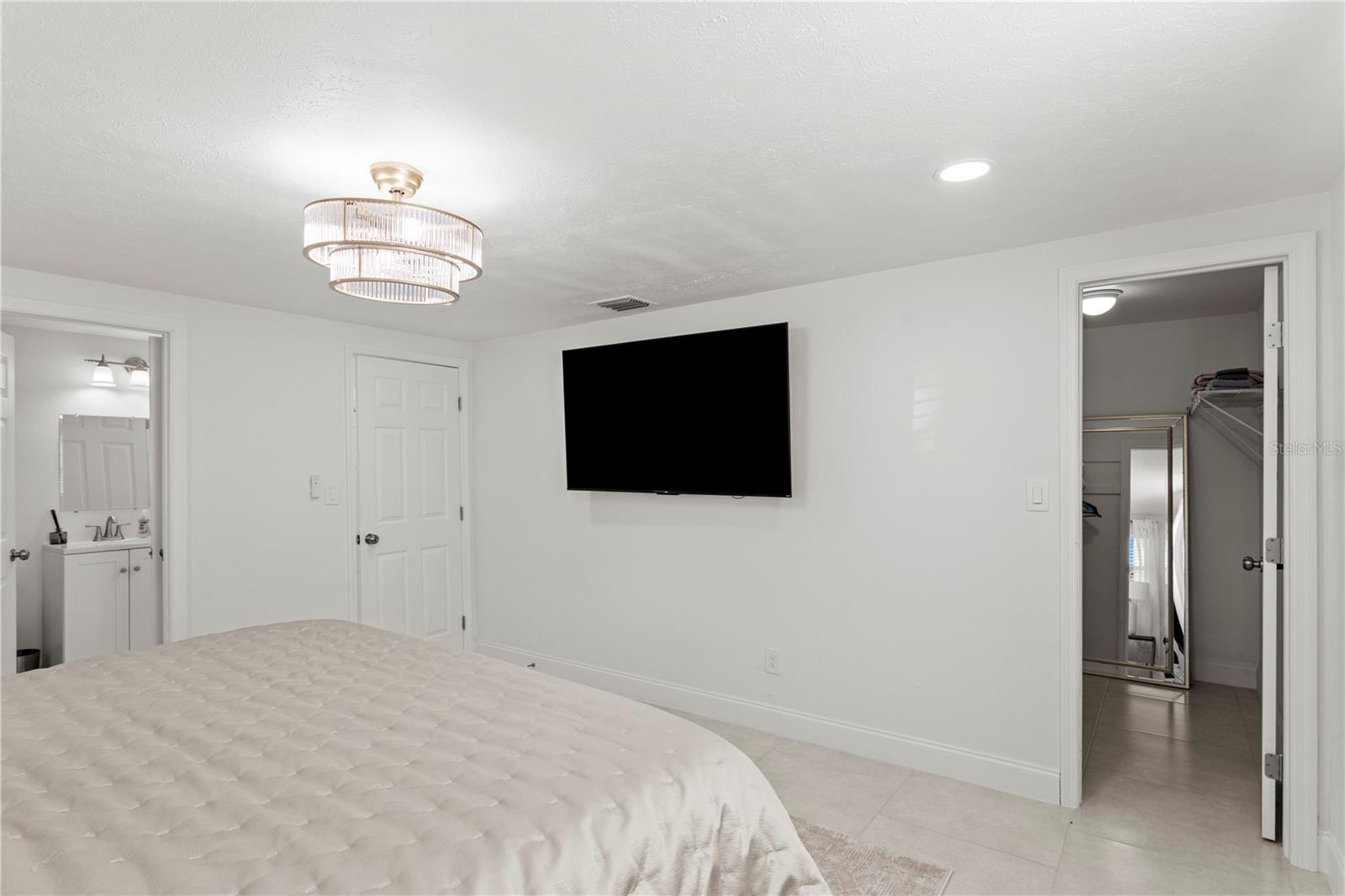 8702 ELMWOOD LN — photo 24