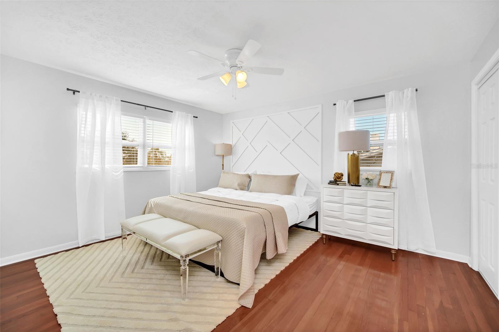 8702 ELMWOOD LN — photo 34