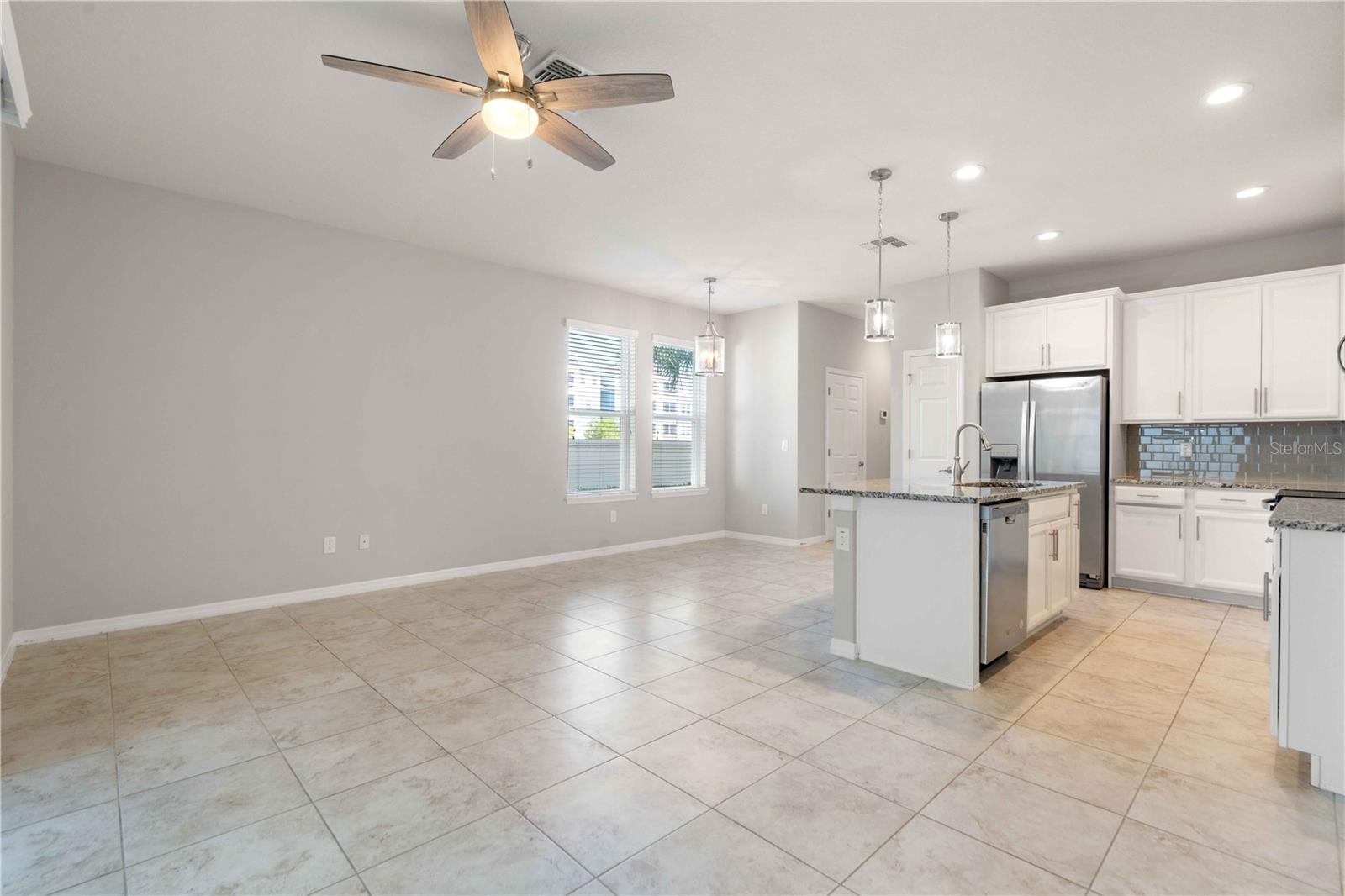 1100 CORAL LN — photo 7