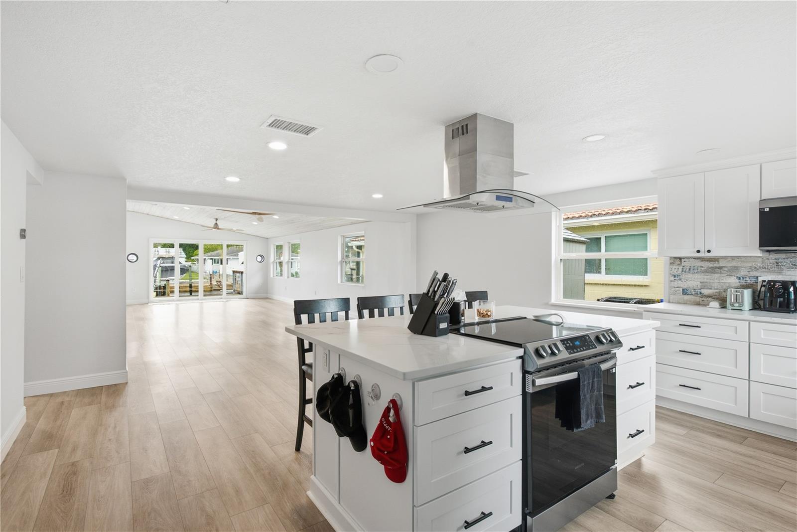 4930 POMPANO DR — photo 19