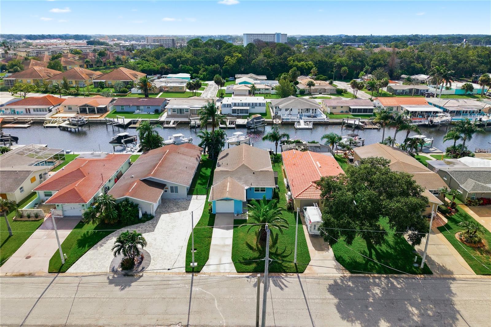4930 POMPANO DR — photo 42