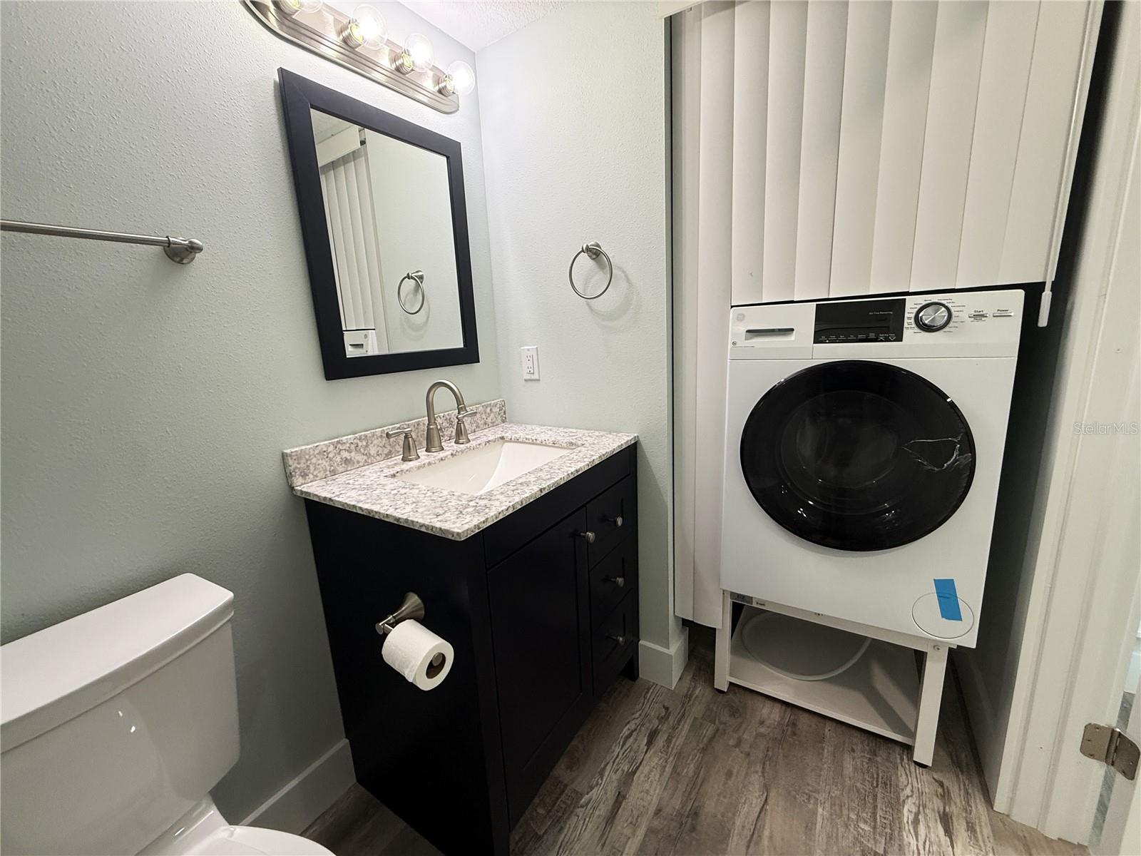 201 MEDALLION BLVD #D — photo 12