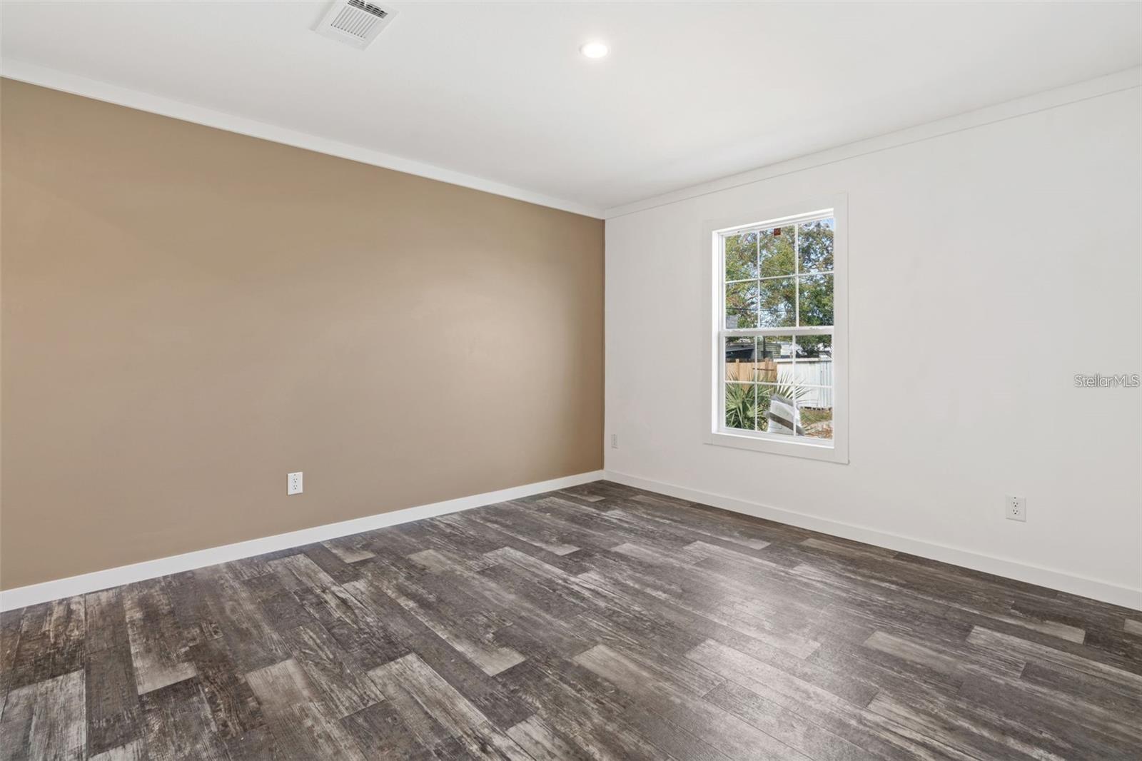 5234 YELLOW PINE ST N — photo 11