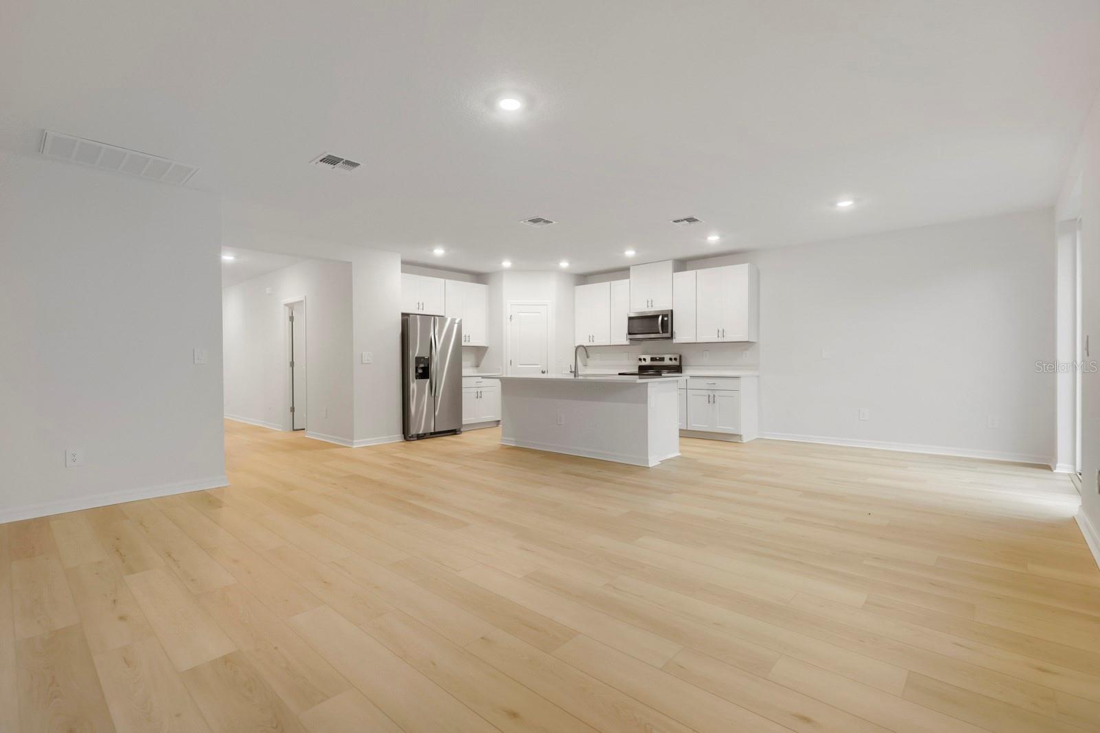 7637 SATTERFIELD TER — photo 4