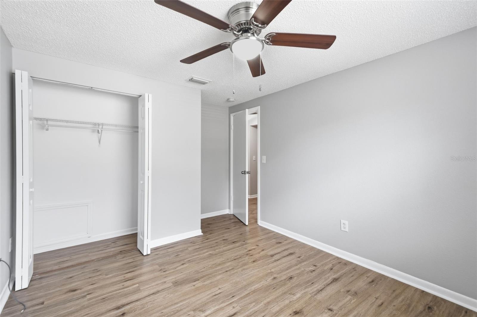 1200 LAKE VALRICO LN — photo 38