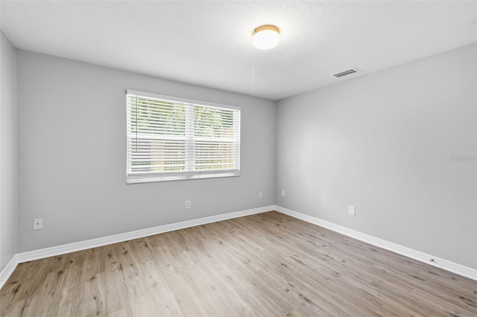 1200 LAKE VALRICO LN — photo 30