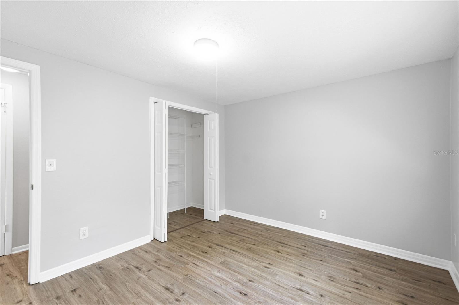1200 LAKE VALRICO LN — photo 32