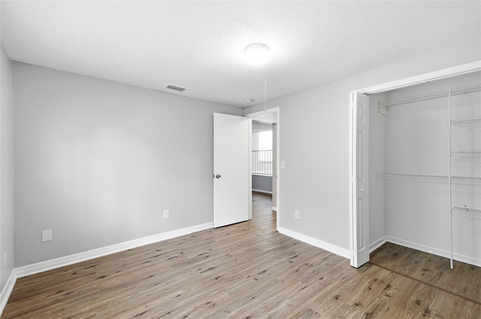 1200 LAKE VALRICO LN — photo 31