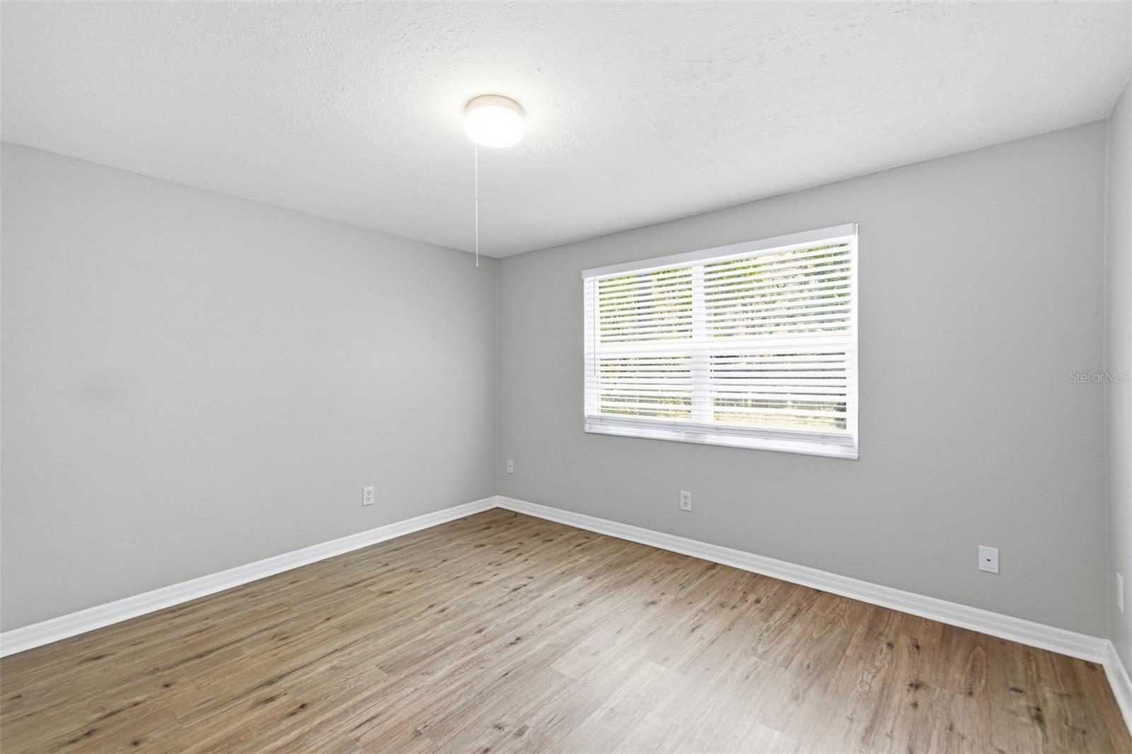 1200 LAKE VALRICO LN — photo 29
