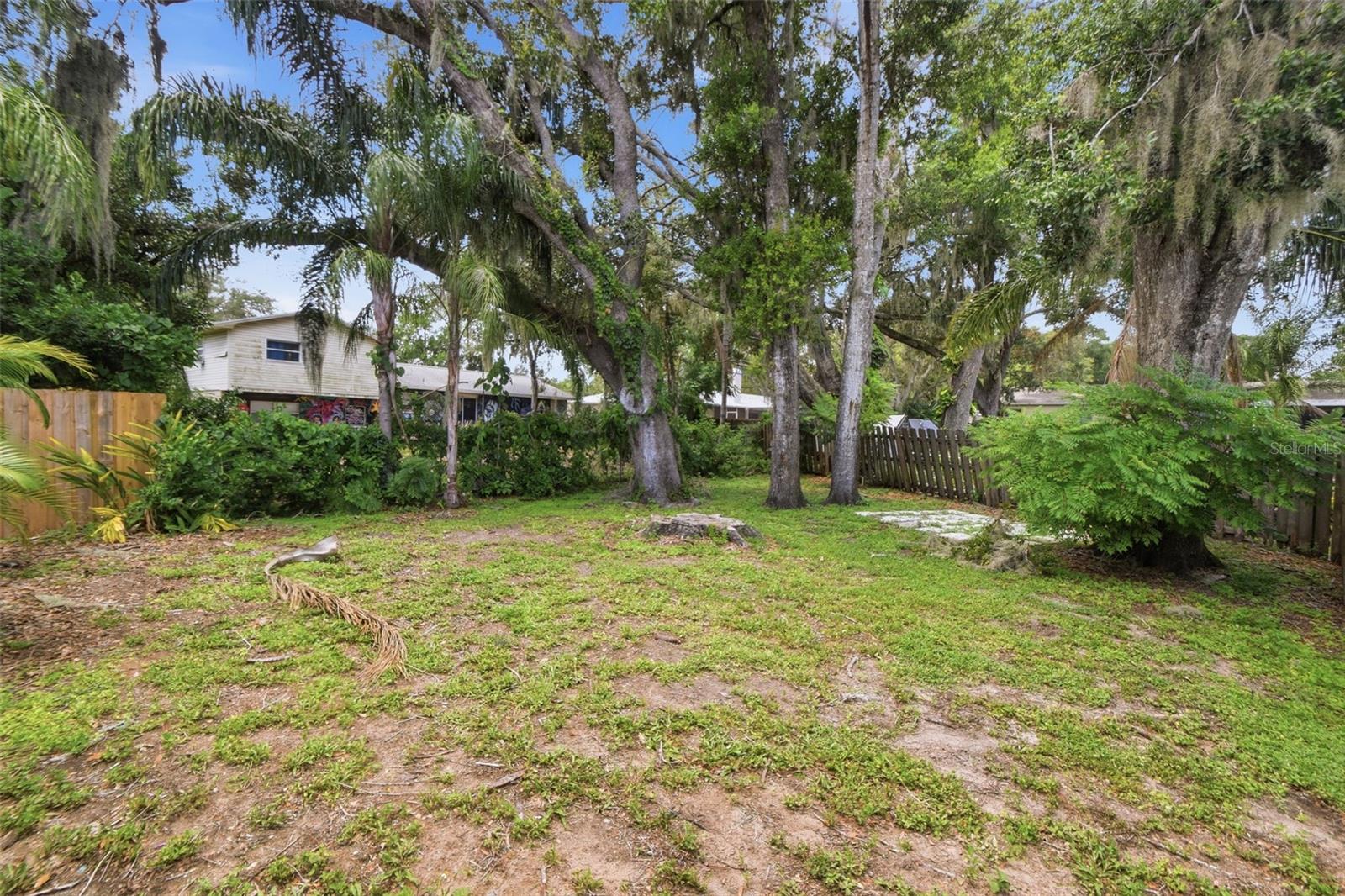 1200 LAKE VALRICO LN — photo 67
