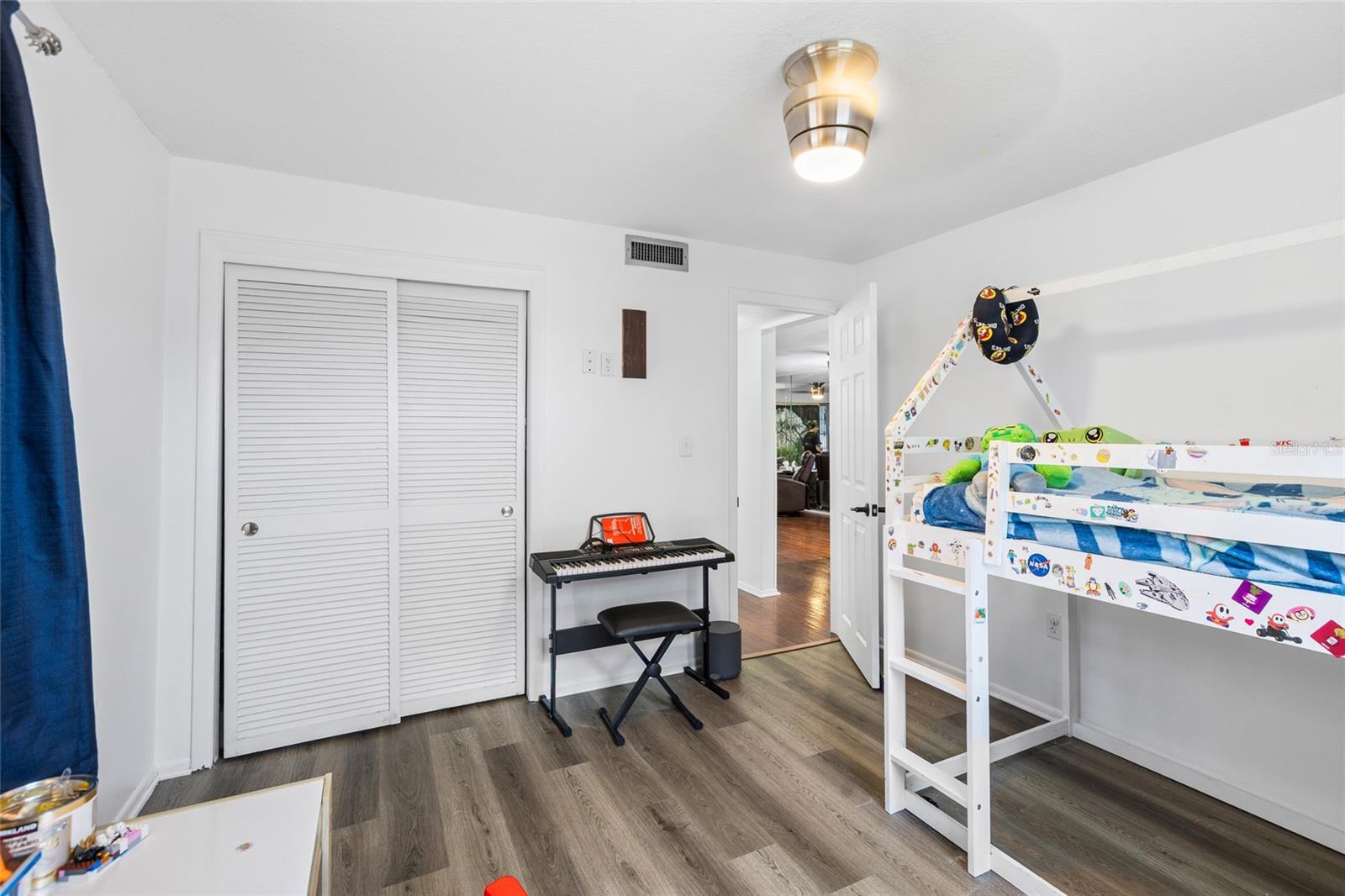 4209 REDCLIFF PL — photo 18
