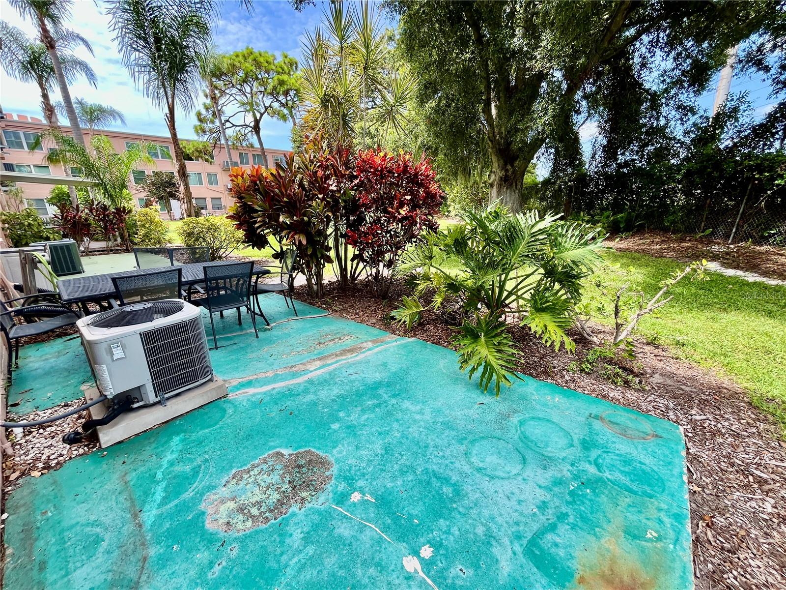 2458 COLUMBIA DR #28 — photo 30