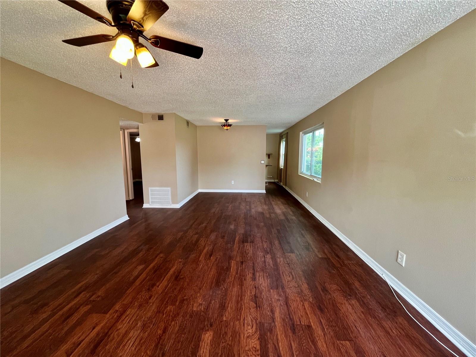 2458 COLUMBIA DR #28 — photo 5