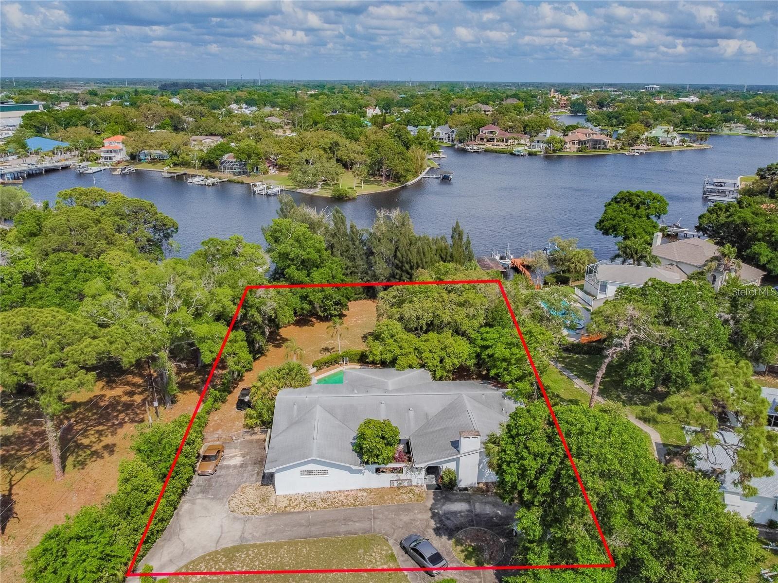 425 CRAIG DR — photo 8