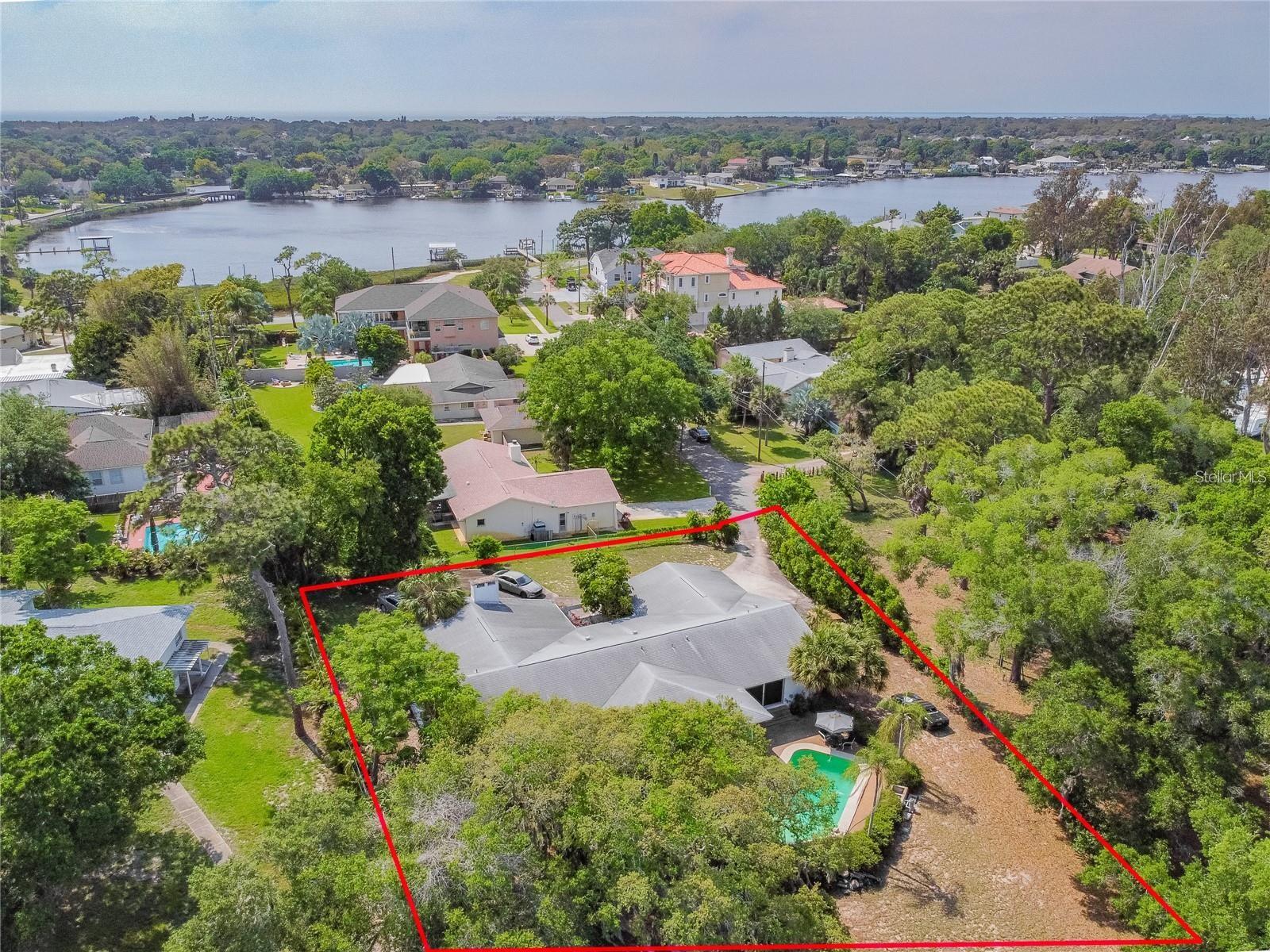 425 CRAIG DR — photo 10