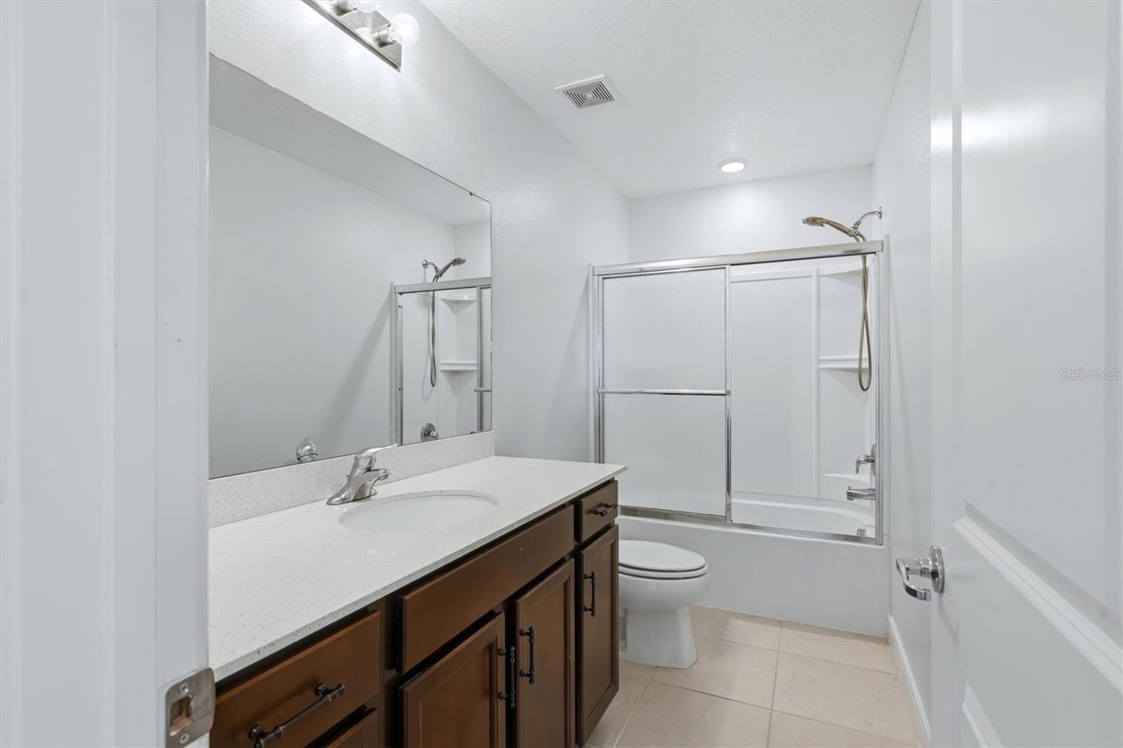 9108 ROYAL RIVER CIR — photo 28