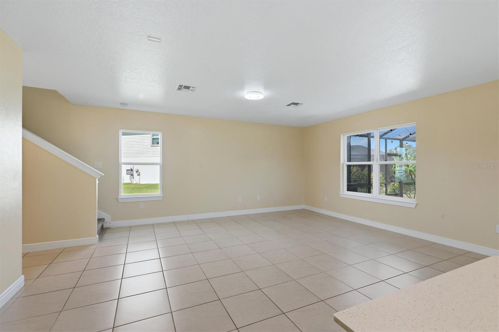 9108 ROYAL RIVER CIR — photo 9