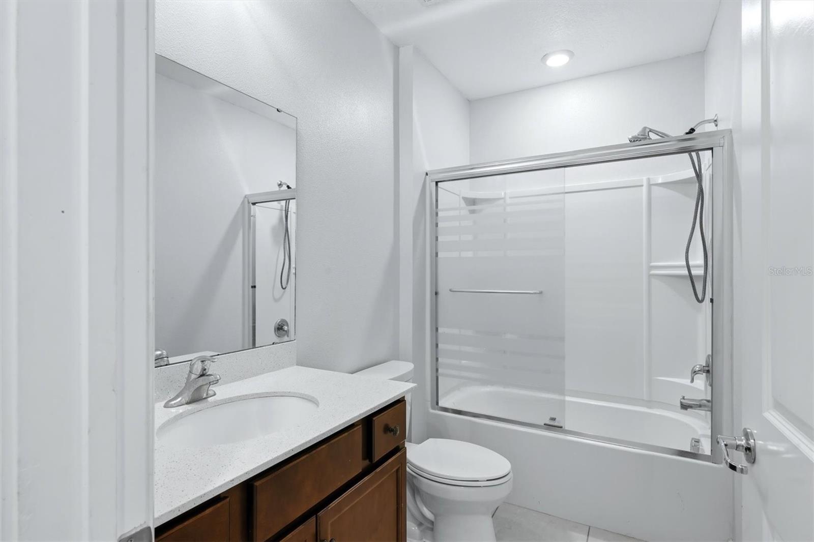 9108 ROYAL RIVER CIR — photo 27