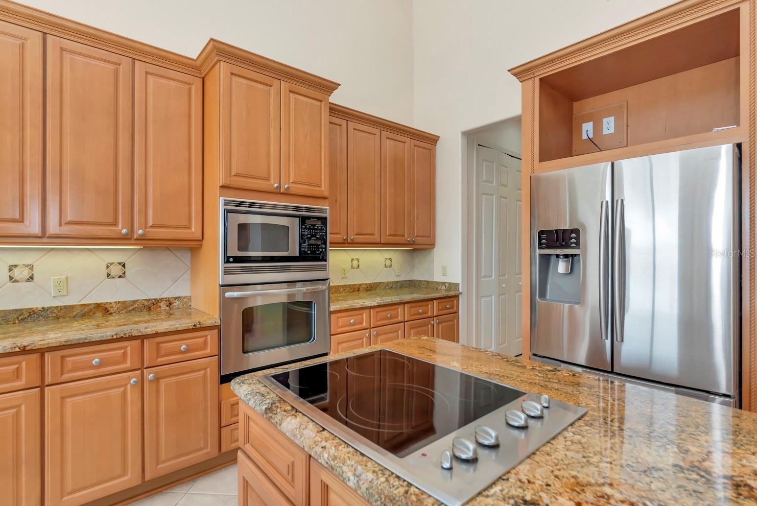 2012 ISLAND ESTATES DR — photo 7