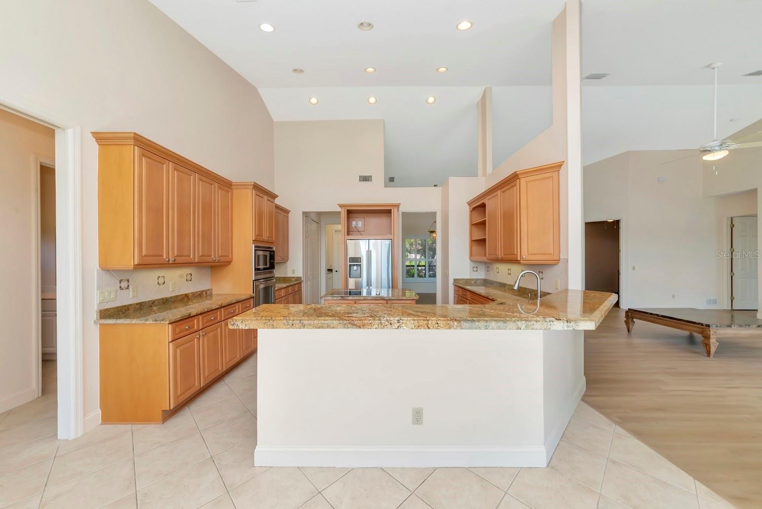 2012 ISLAND ESTATES DR — photo 10
