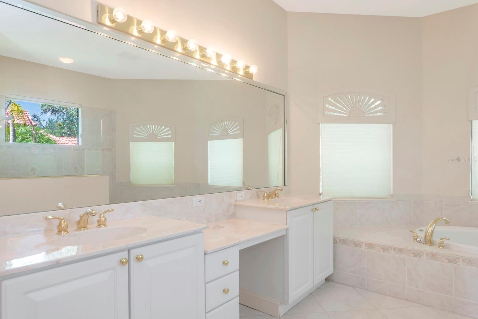 2012 ISLAND ESTATES DR — photo 22