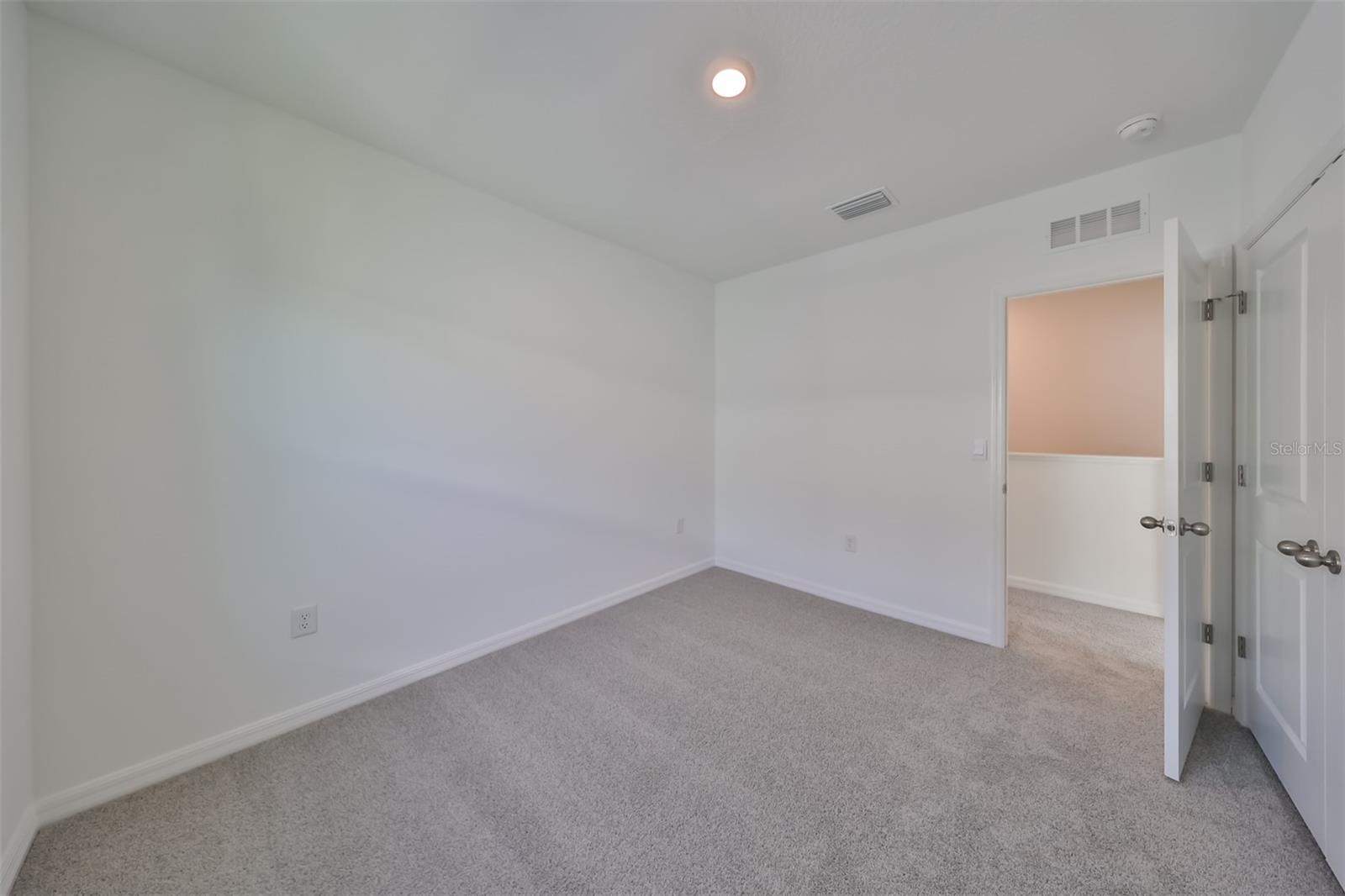 379 MANGROVE SHADE CIR — photo 10