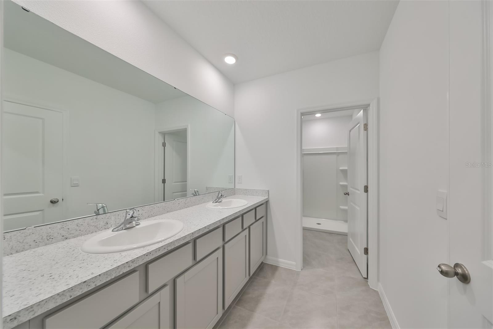 379 MANGROVE SHADE CIR — photo 8