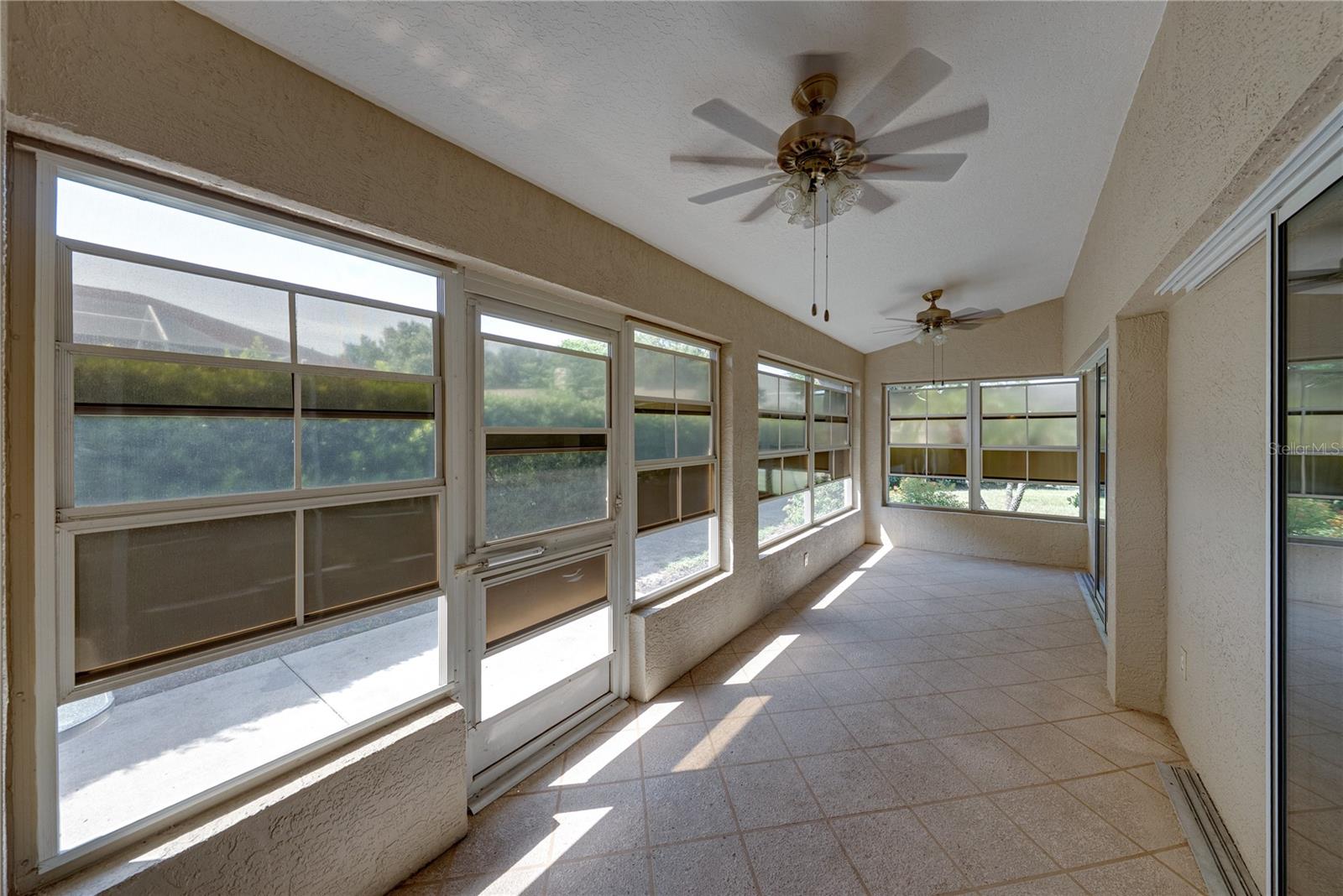6232 HUNTINGTON DR — photo 48
