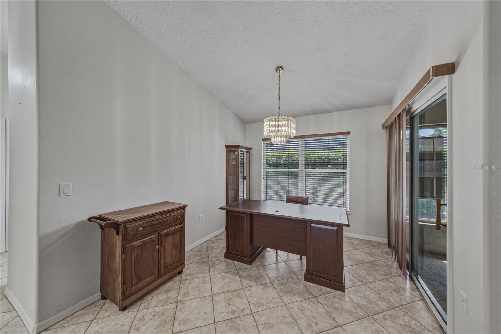 6232 HUNTINGTON DR — photo 25