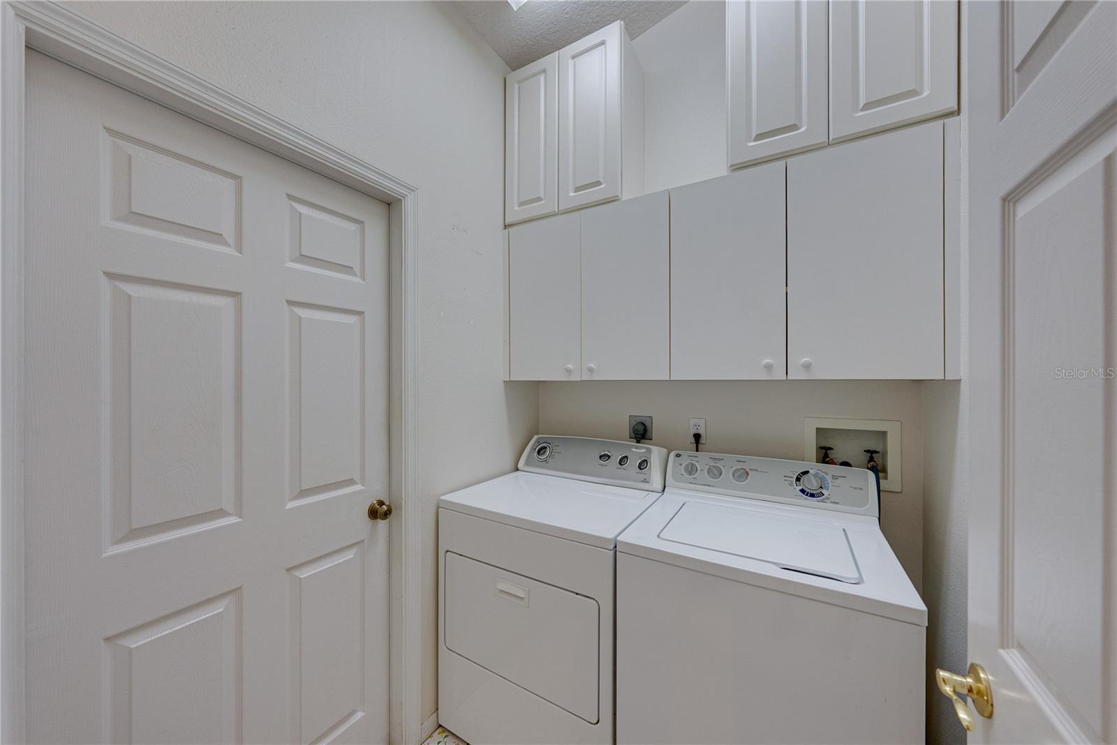6232 HUNTINGTON DR — photo 24