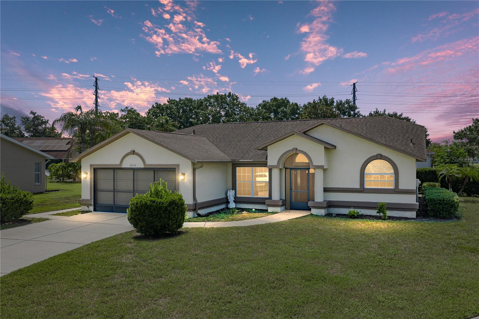 6232 HUNTINGTON DR — photo 2