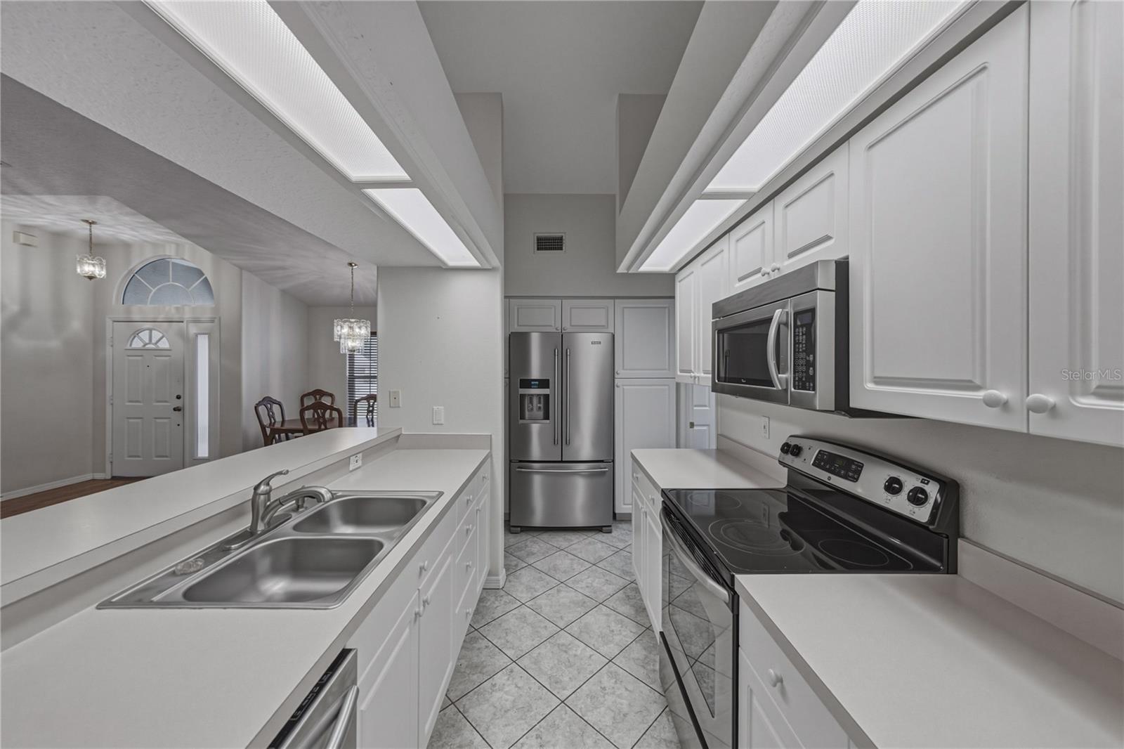 6232 HUNTINGTON DR — photo 22