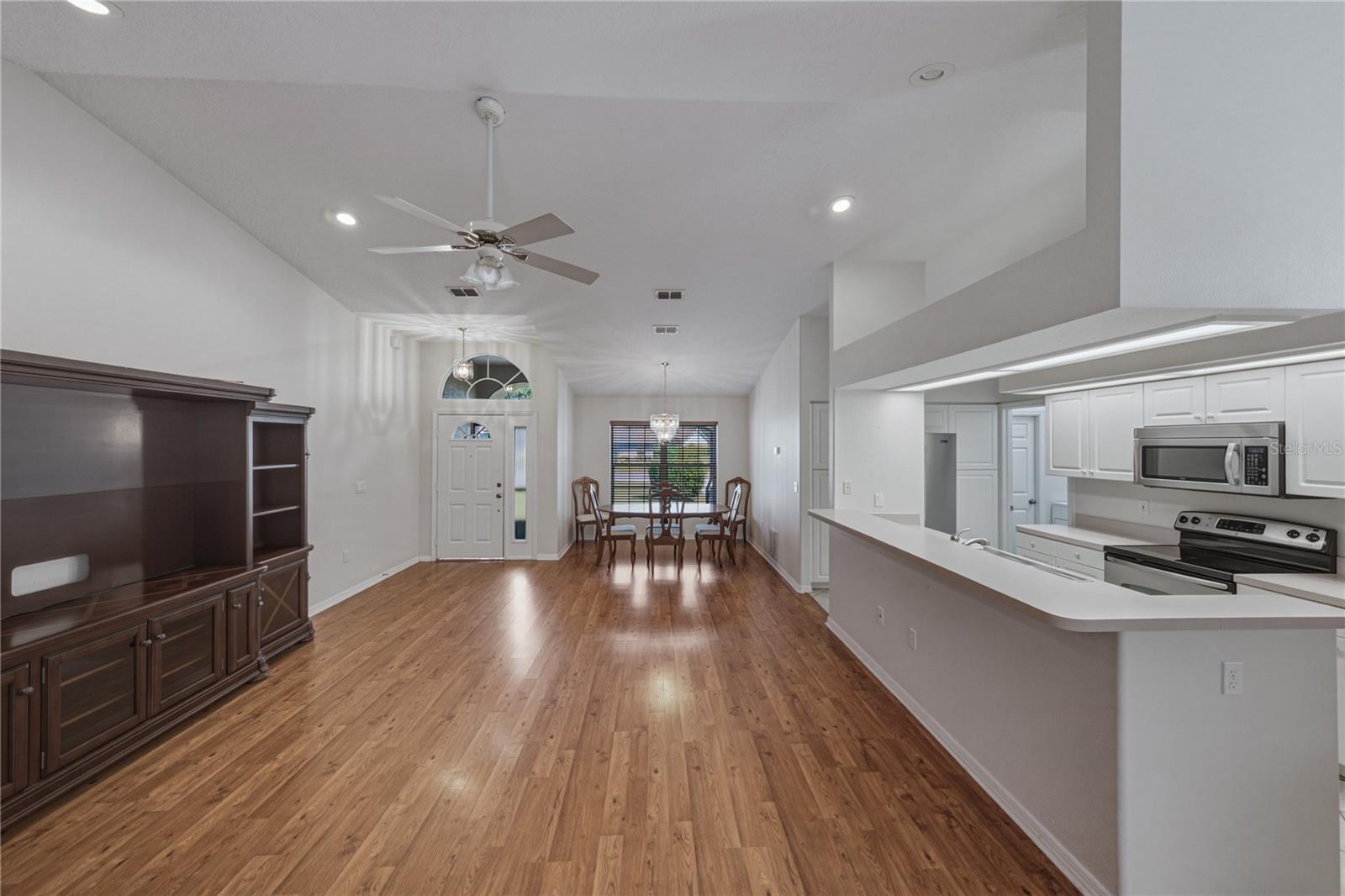 6232 HUNTINGTON DR — photo 16