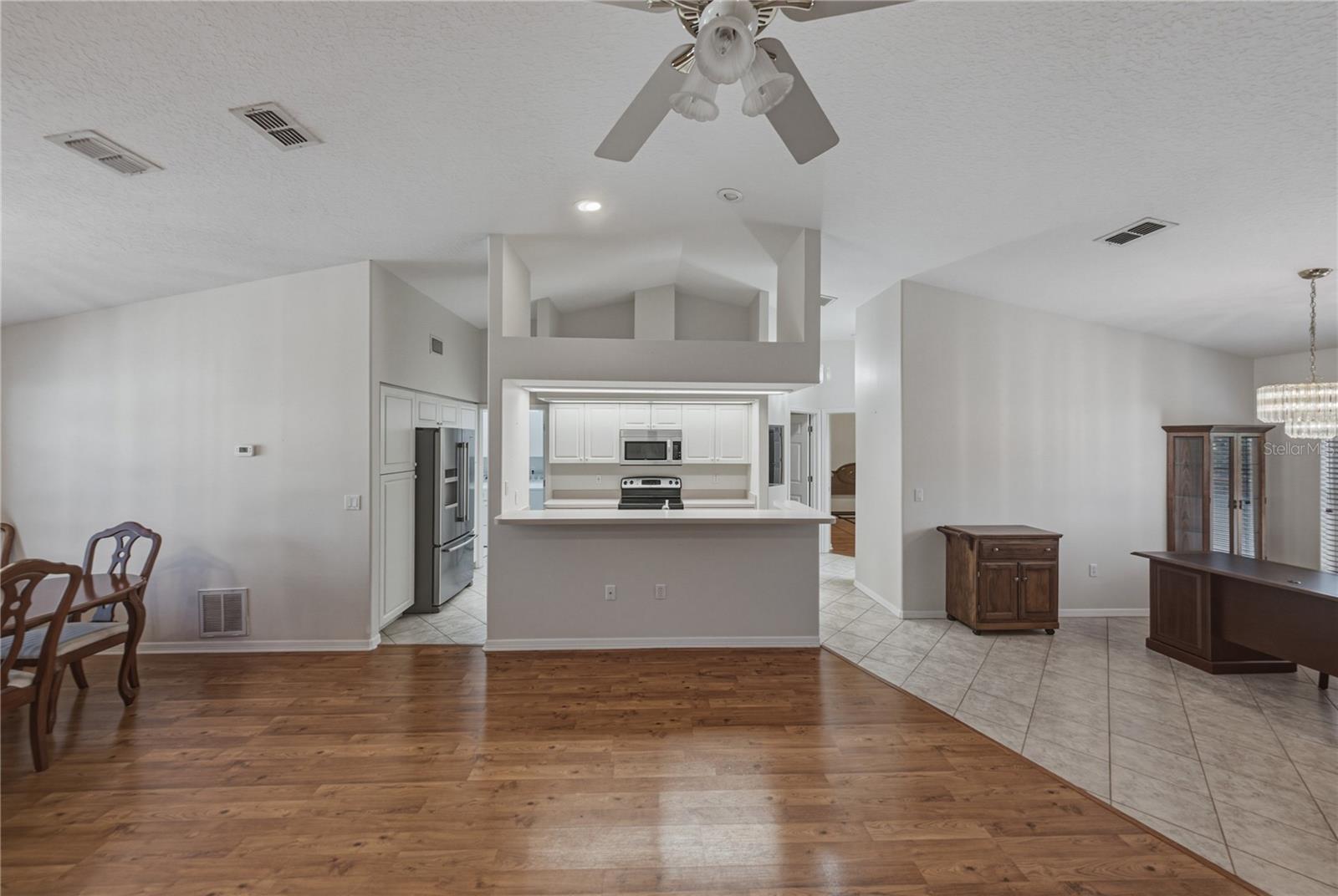 6232 HUNTINGTON DR — photo 12